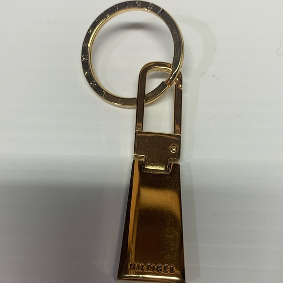 Tommy Hilfiger Gold Keychain Keyring - Picture 1 of 2